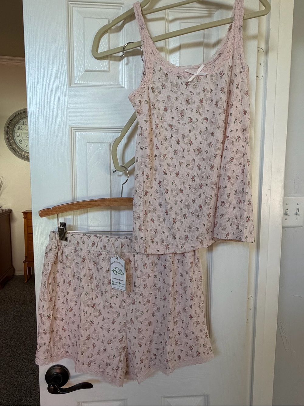 Very J Women’s Pink Floral Lace-Trim Tank & Short Sleep Set